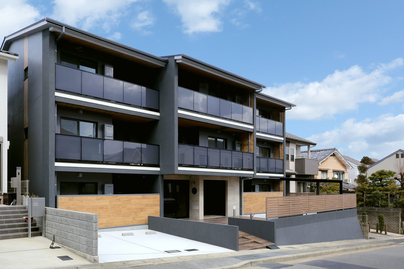 大宮の共同住宅